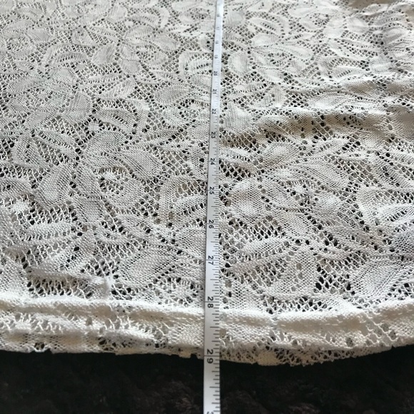 Brand:West loop. mini length and white floral pretty net top. - Picture 6 of 6